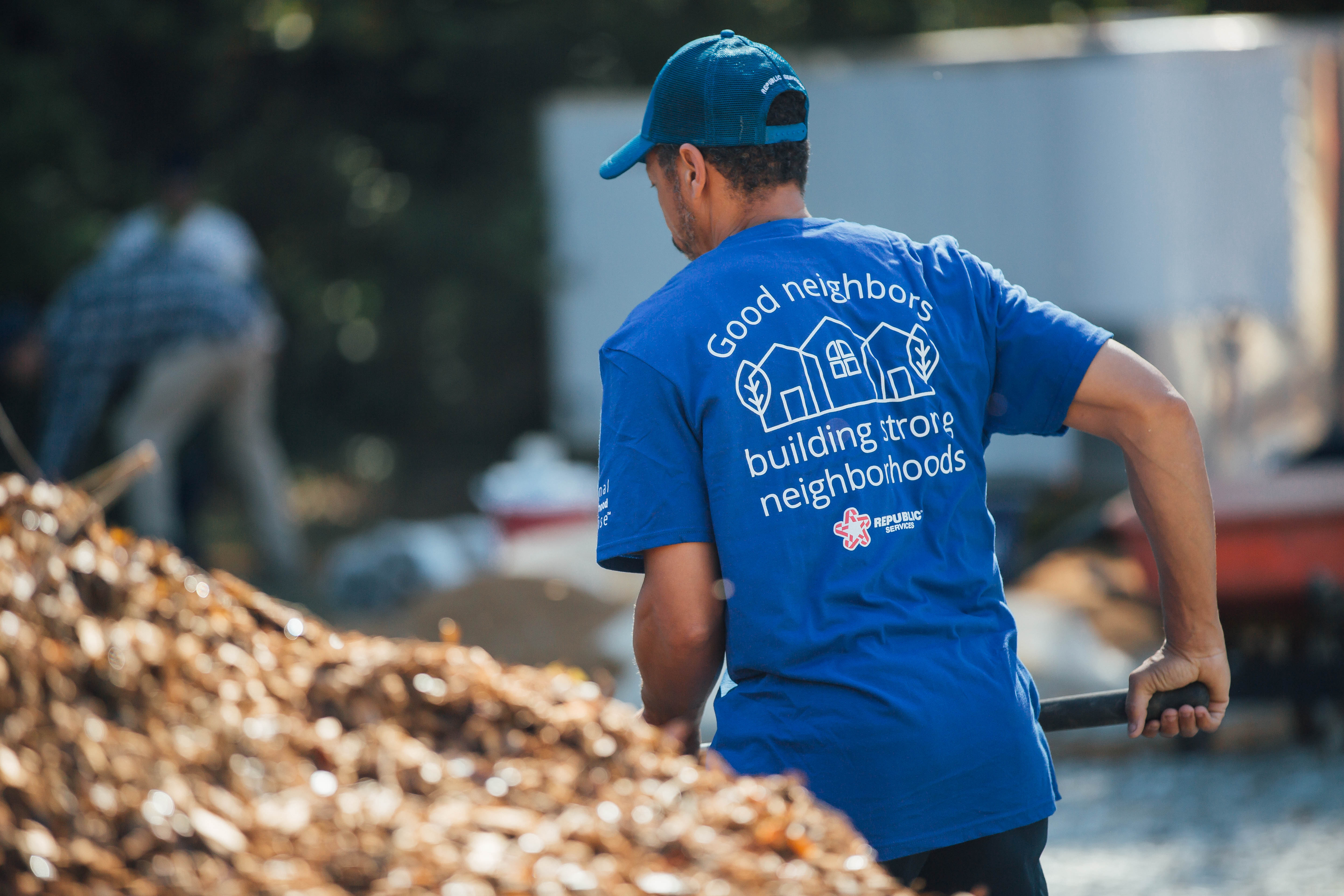 Republic’s local team helped improve the playground and community park at Looscan Elementary School