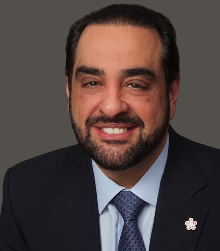 Manuel Kadre headshot