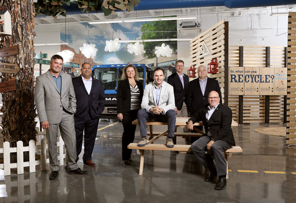 Employees-at-Plano-Recycling-Center