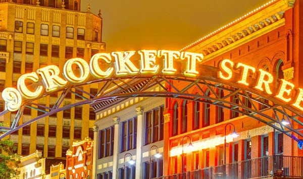 Beaumont-TX-crockett-street-lights