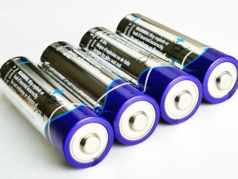 batteries 