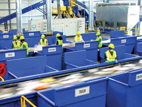 Behind-Scenes-Recycling-Hero